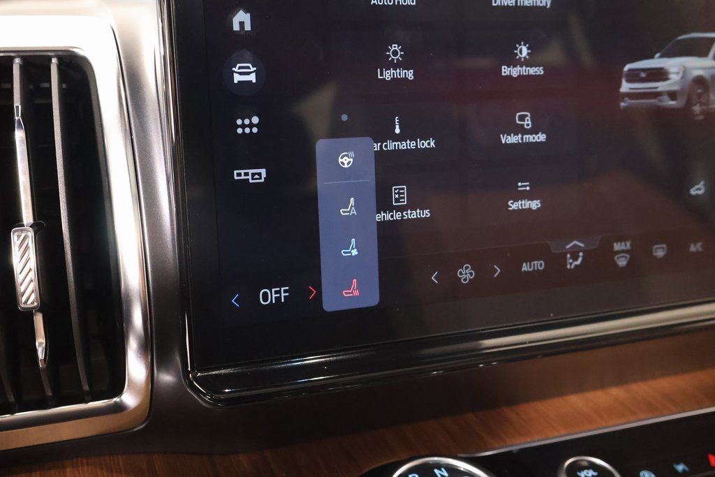 Used 2025 Ford Expedition Max King Ranch image 8