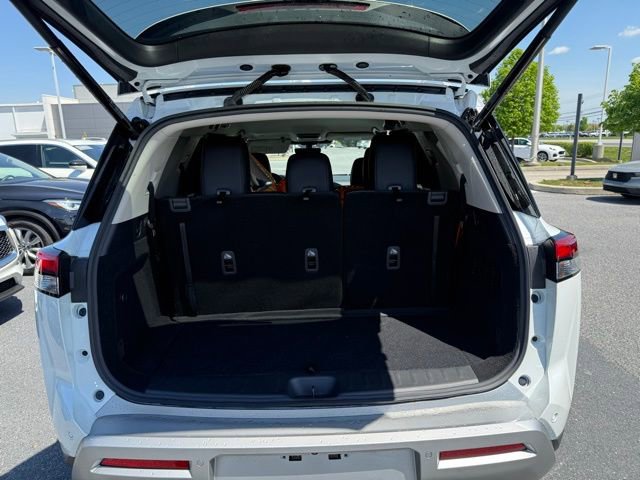Used 2025 Nissan Pathfinder SL image 22