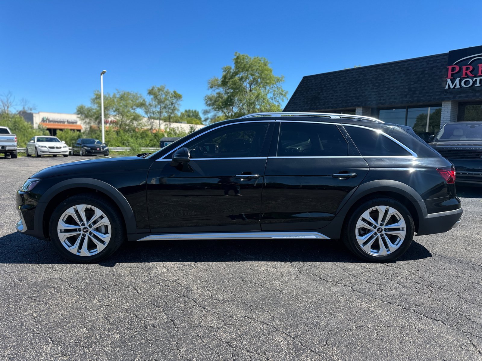 Used 2023 Audi A4 2.0T allroad Premium Plus AWD/4WD image 2