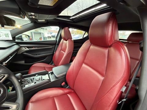 Used 2023 MAZDA MAZDA3 s image 19