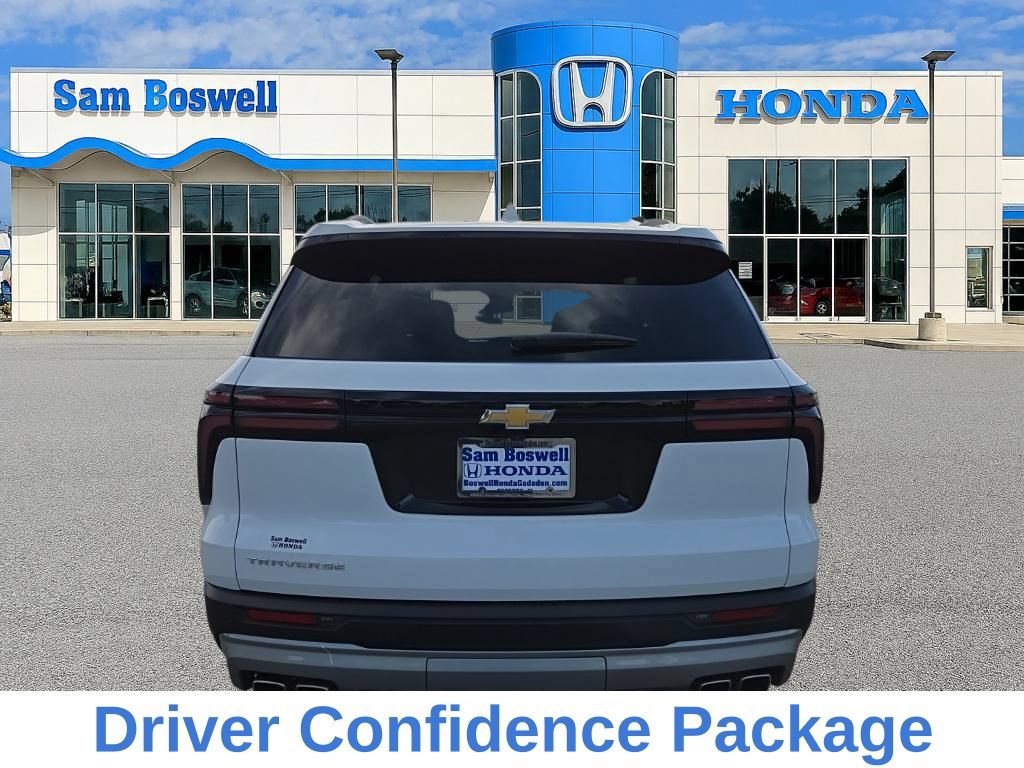 Used 2025 Chevrolet Traverse LT w/ Driver Confidence Package FWD image 7