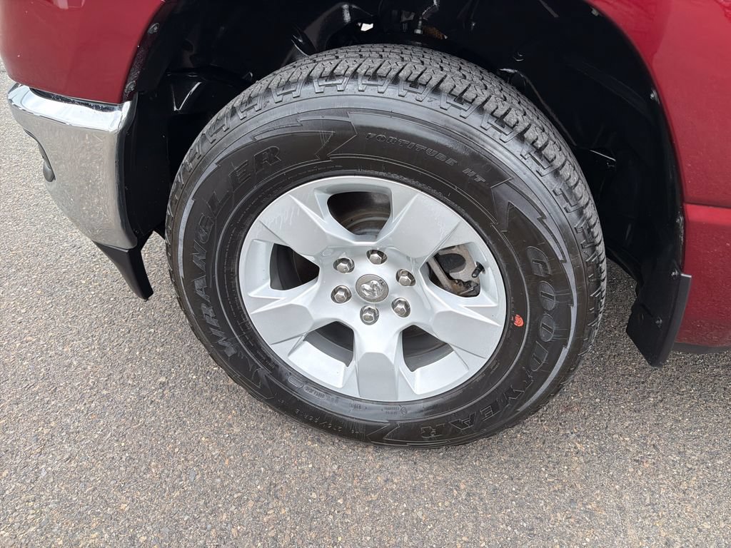Used 2024 RAM 1500 Big Horn AWD/4WD image 30