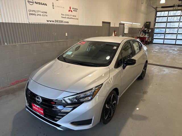 New 2025 Nissan Versa SR w/ Trunk Package image 6