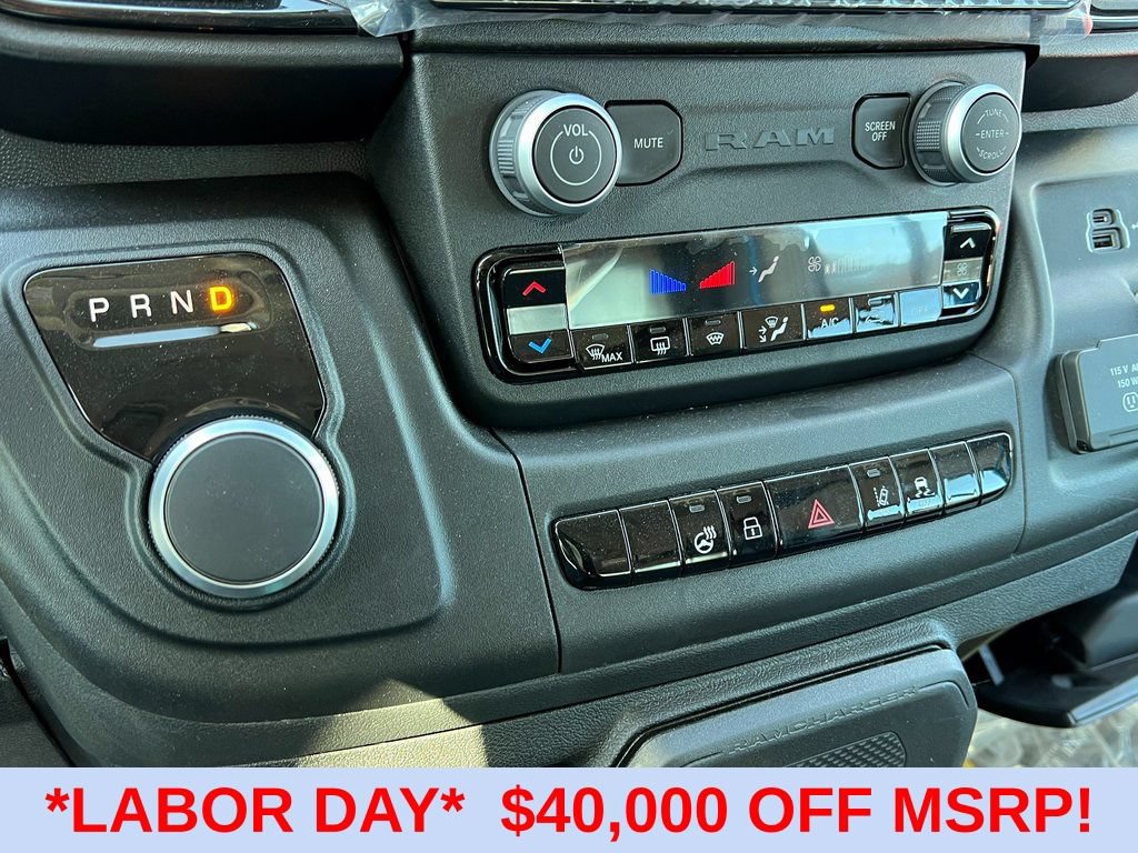 New 2024 RAM ProMaster 3500 w/ Delivery Van Package FWD image 20
