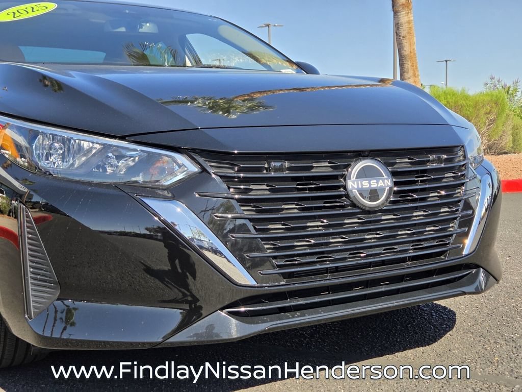 Used 2025 Nissan Sentra SV w/ SV Premium Package FWD image 8