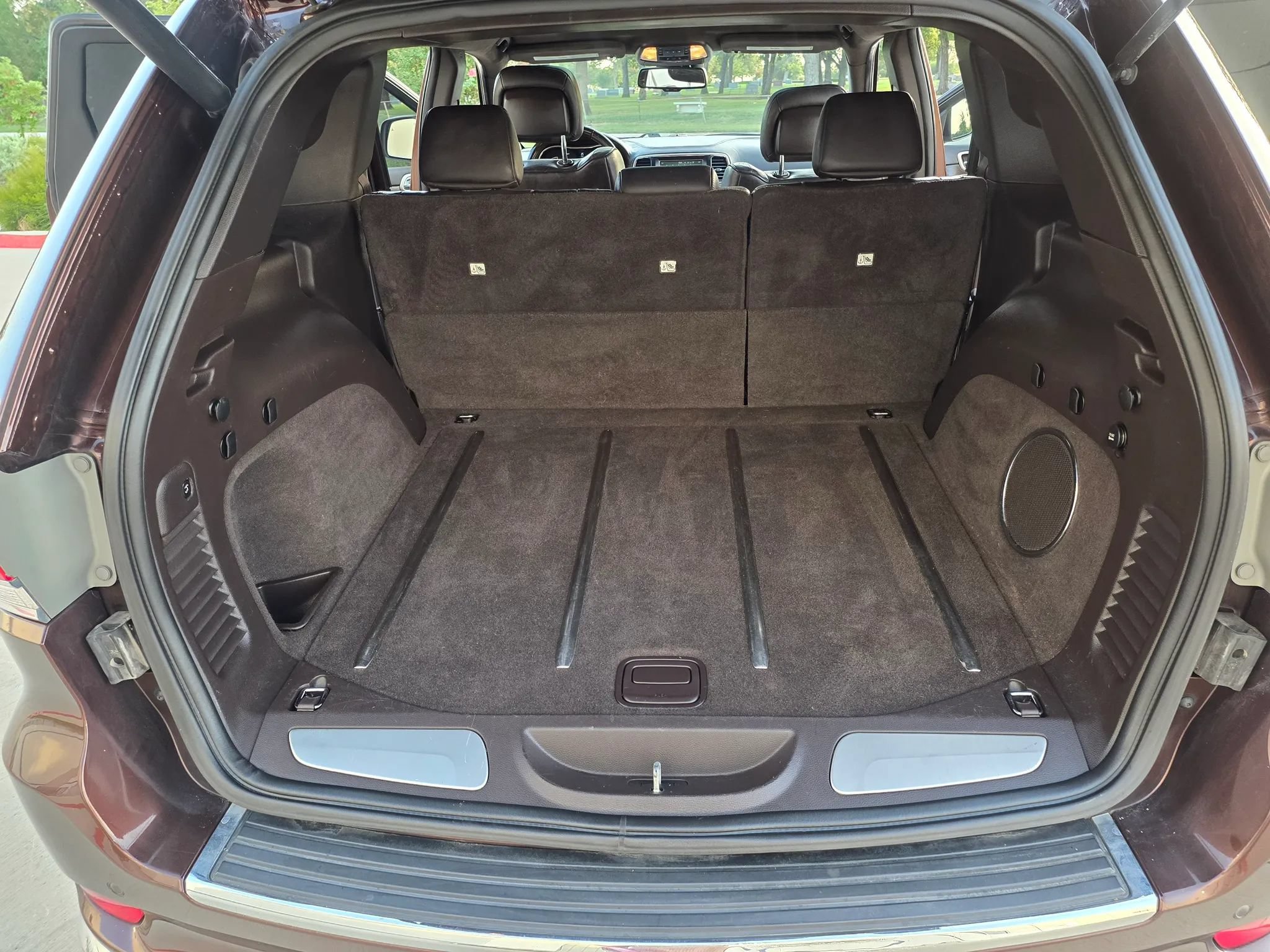 Used 2014 Jeep Grand Cherokee Summit AWD/4WD image 25
