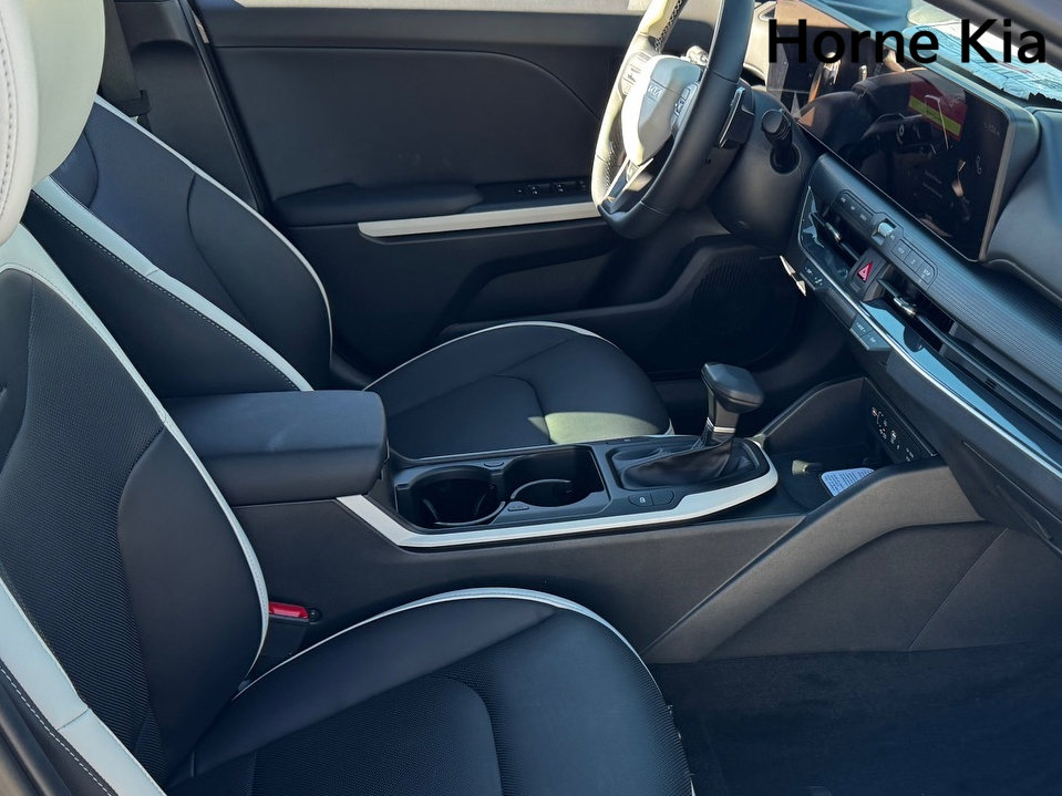 New 2025 Kia K4 GT-Line image 18