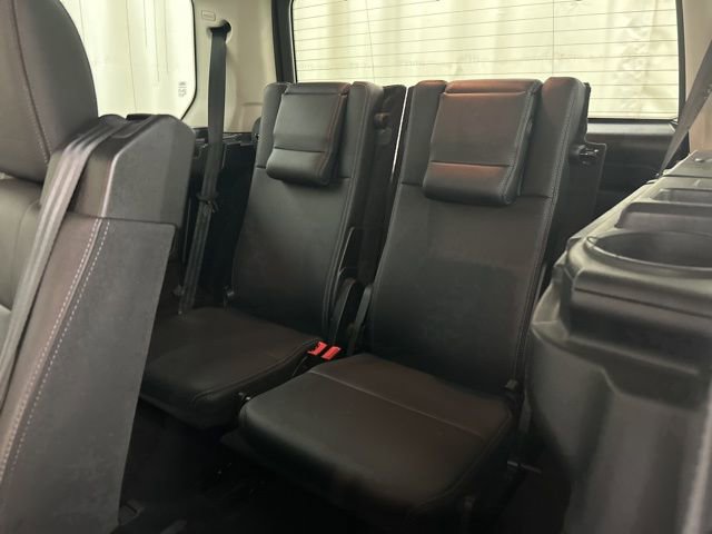 Used 2016 Land Rover LR4 AWD/4WD image 24