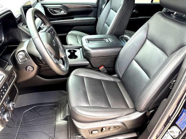 Used 2023 Chevrolet Tahoe Z71 w/ Luxury Package AWD/4WD image 9