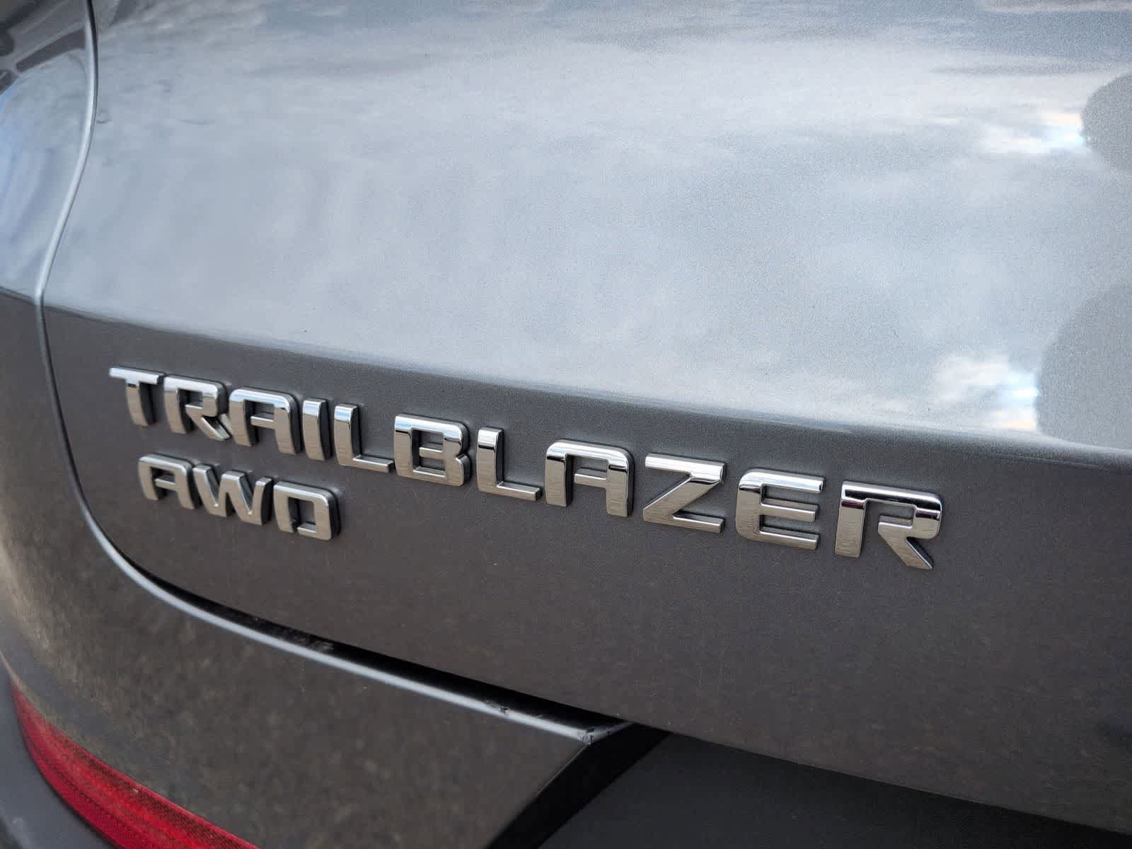 Used 2021 Chevrolet TrailBlazer ACTIV w/ Sun and Liftgate Package AWD/4WD image 13