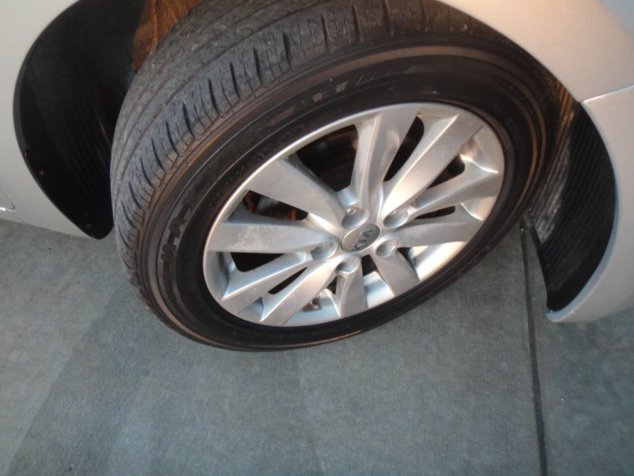 Used 2014 Kia Forte EX FWD image 17