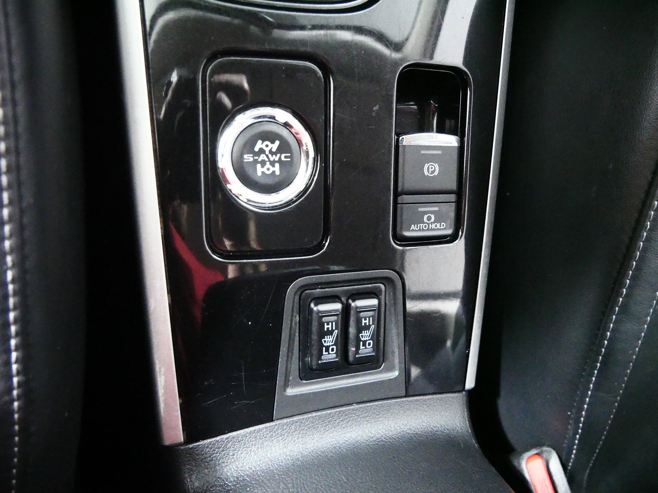 Used 2019 Mitsubishi Outlander SEL AWD/4WD image 30