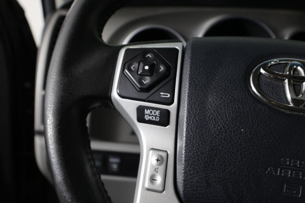 Used 2015 Toyota Sequoia Platinum AWD/4WD image 37