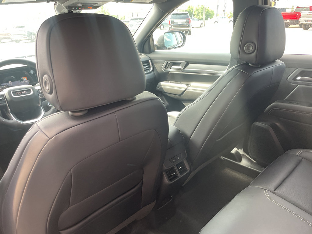 New 2026 GMC Terrain Elevation w/ Elevation Premium Package image 19