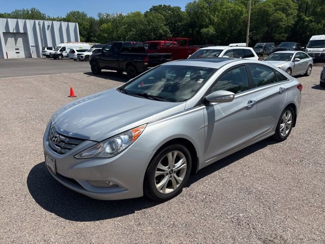 Used 2011 Hyundai Sonata Limited w/ Navigation Pkg 5 FWD image 3
