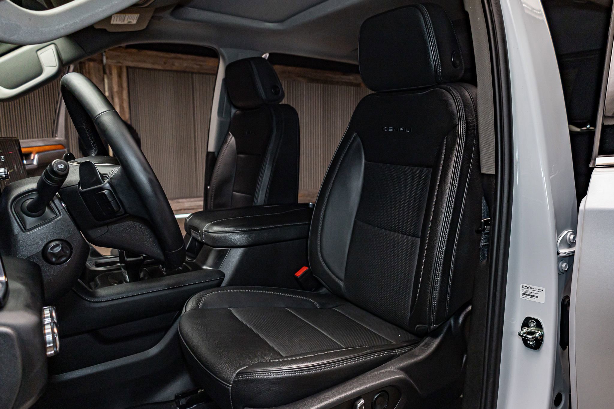 Used 2023 GMC Sierra 1500 Denali w/ Denali Reserve Package image 23