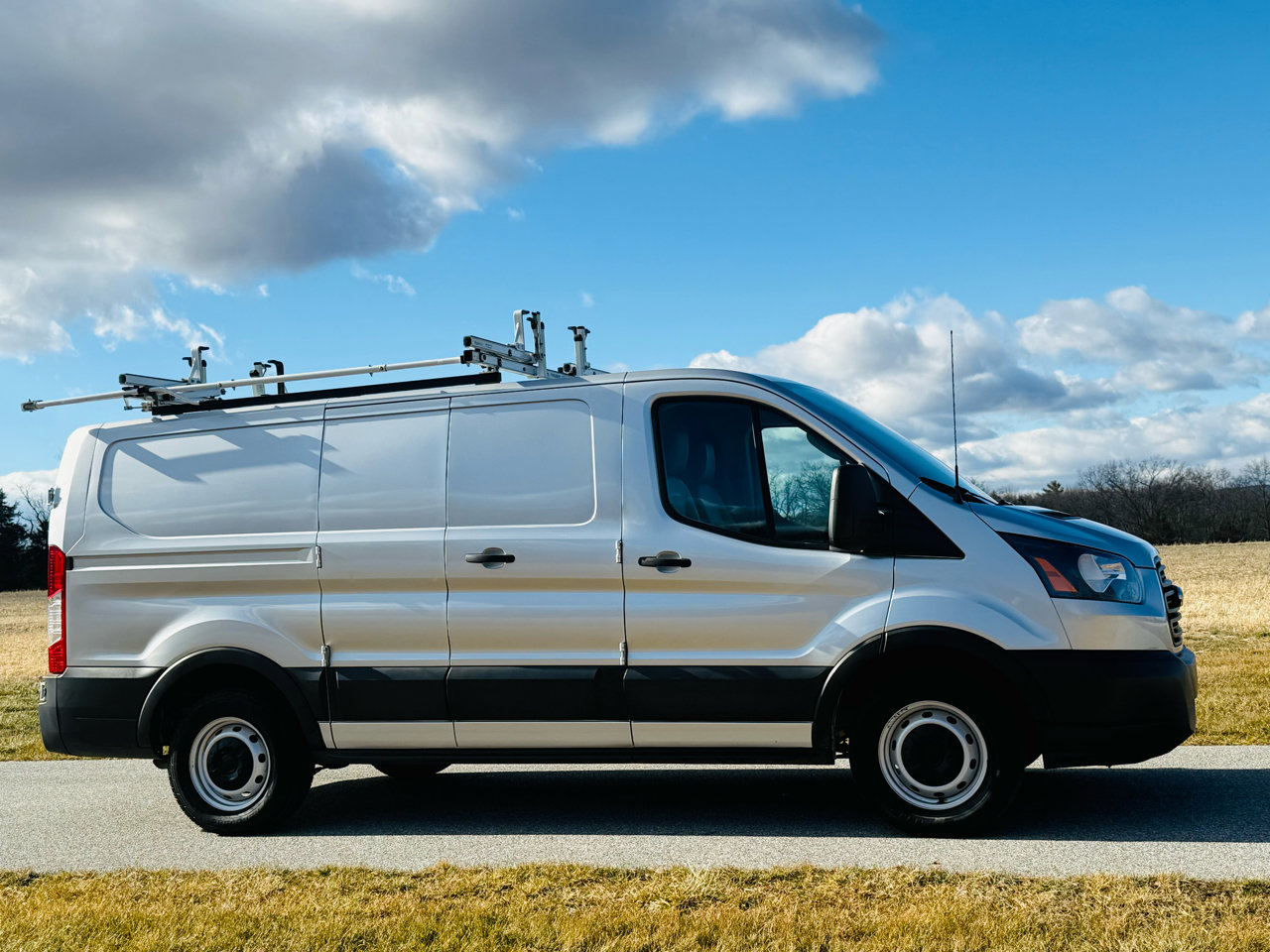 Used 2019 Ford Transit 150 130 Low Roof image 5