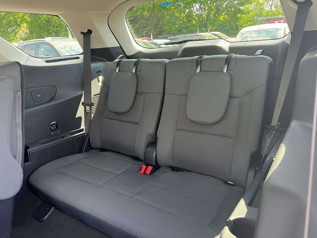 Used 2026 Ford Explorer Active AWD/4WD image 19