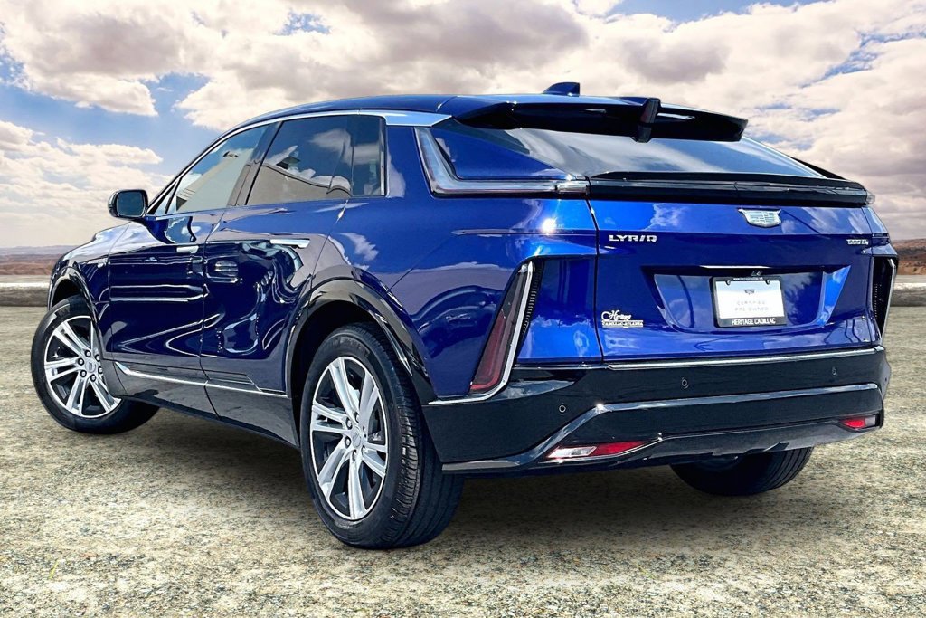 Certified 2024 Cadillac Lyriq Tech w/ Driver Assist Package AWD/4WD image 4