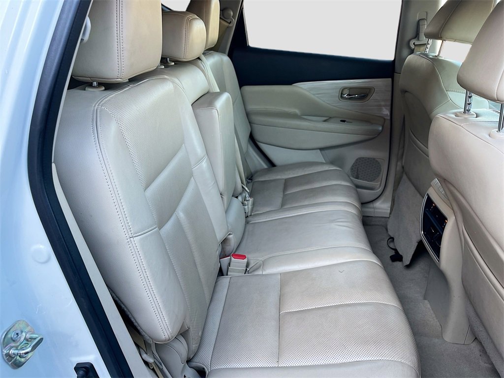 Used 2015 Nissan Murano Platinum w/ Cargo Package w/Cover image 27