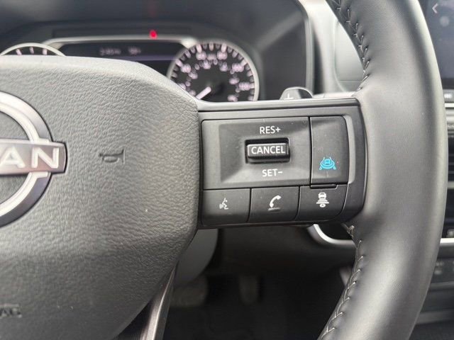 Used 2025 Nissan Rogue SV image 20