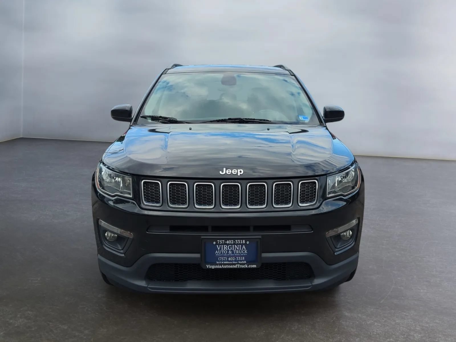 Used 2018 Jeep Compass Latitude w/ Popular Equipment Group AWD/4WD image 8