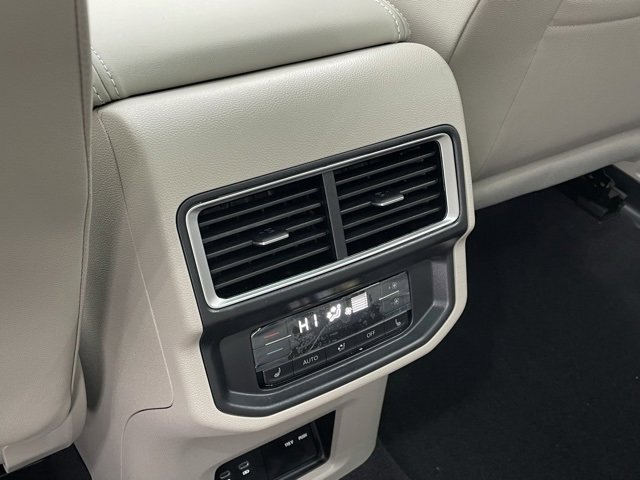 New 2025 Volkswagen Atlas SEL image 23