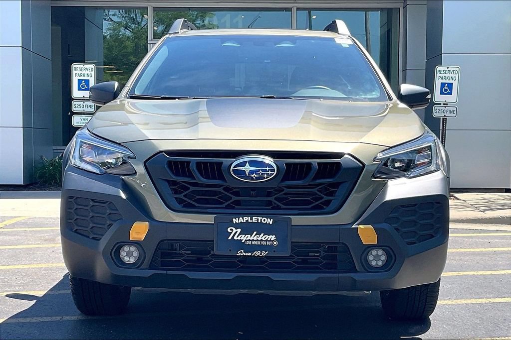 Used 2025 Subaru Outback Wilderness AWD/4WD image 2