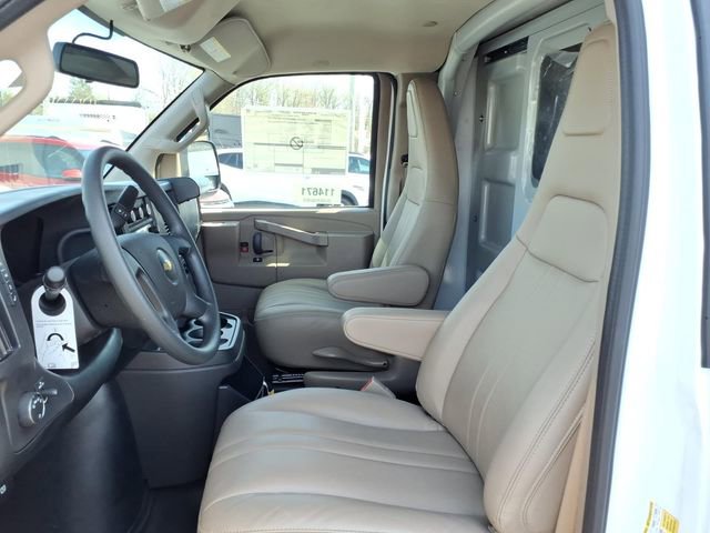 New 2025 Chevrolet Express 3500 w/ Power Convenience Package RWD image 9