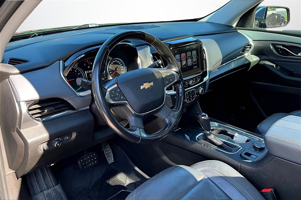 Used 2018 Chevrolet Traverse Premier image 17