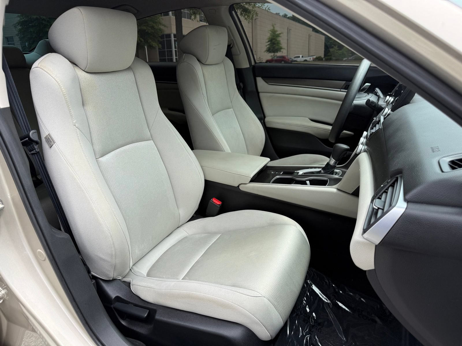 Used 2018 Honda Accord LX image 37