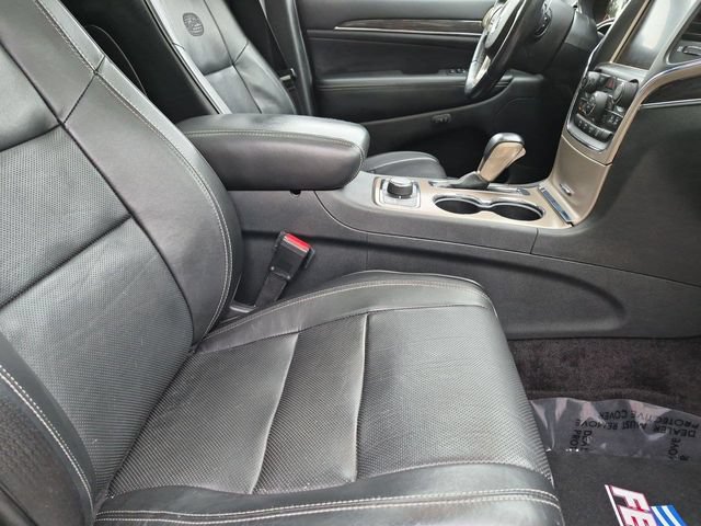 Used 2016 Jeep Grand Cherokee Overland AWD/4WD image 27