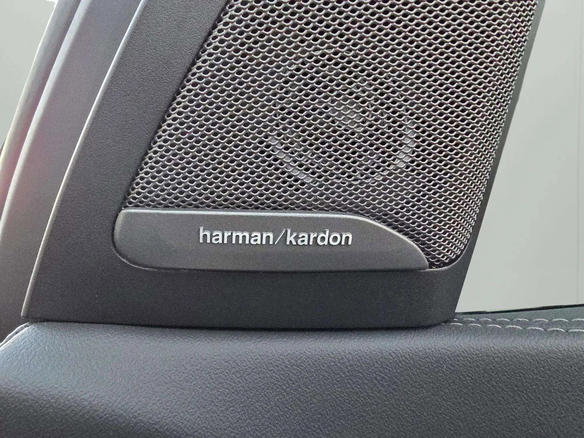 Used 2024 BMW X5 sDrive40i w/ M Sport Package image 60