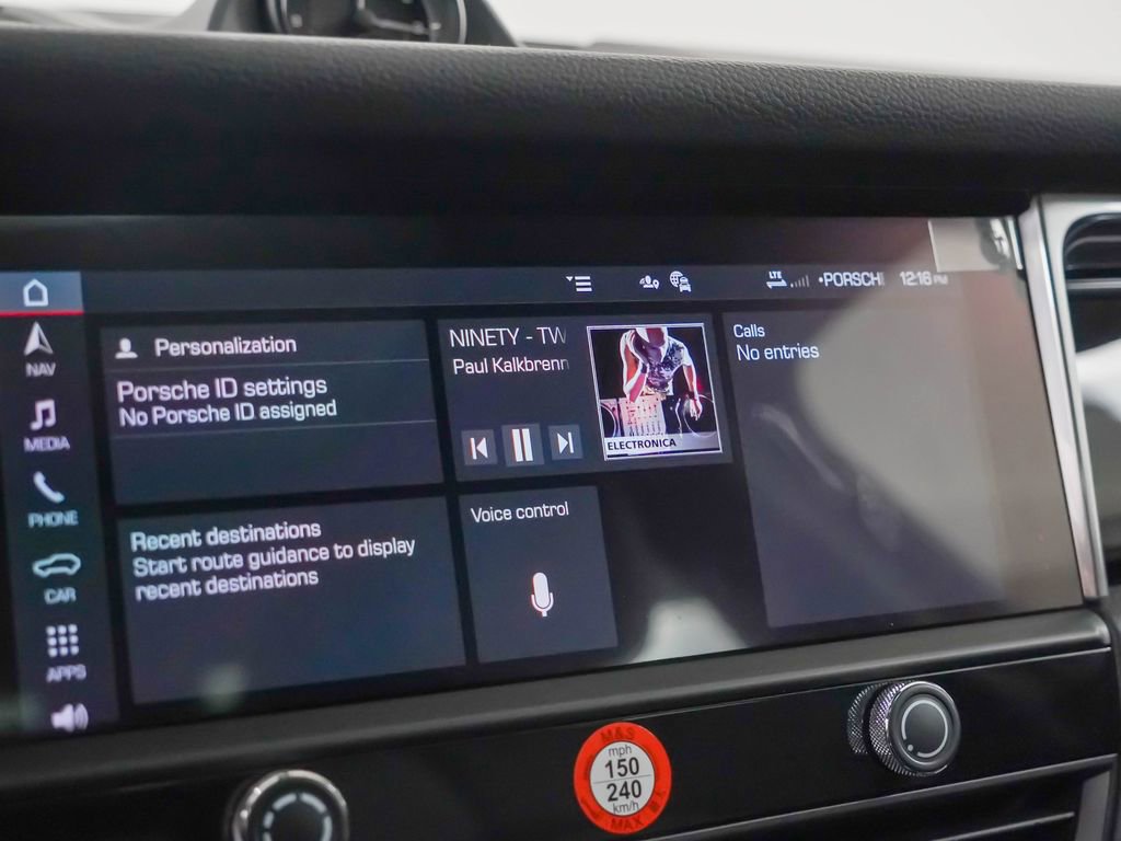 Used 2026 Porsche Macan AWD/4WD image 29