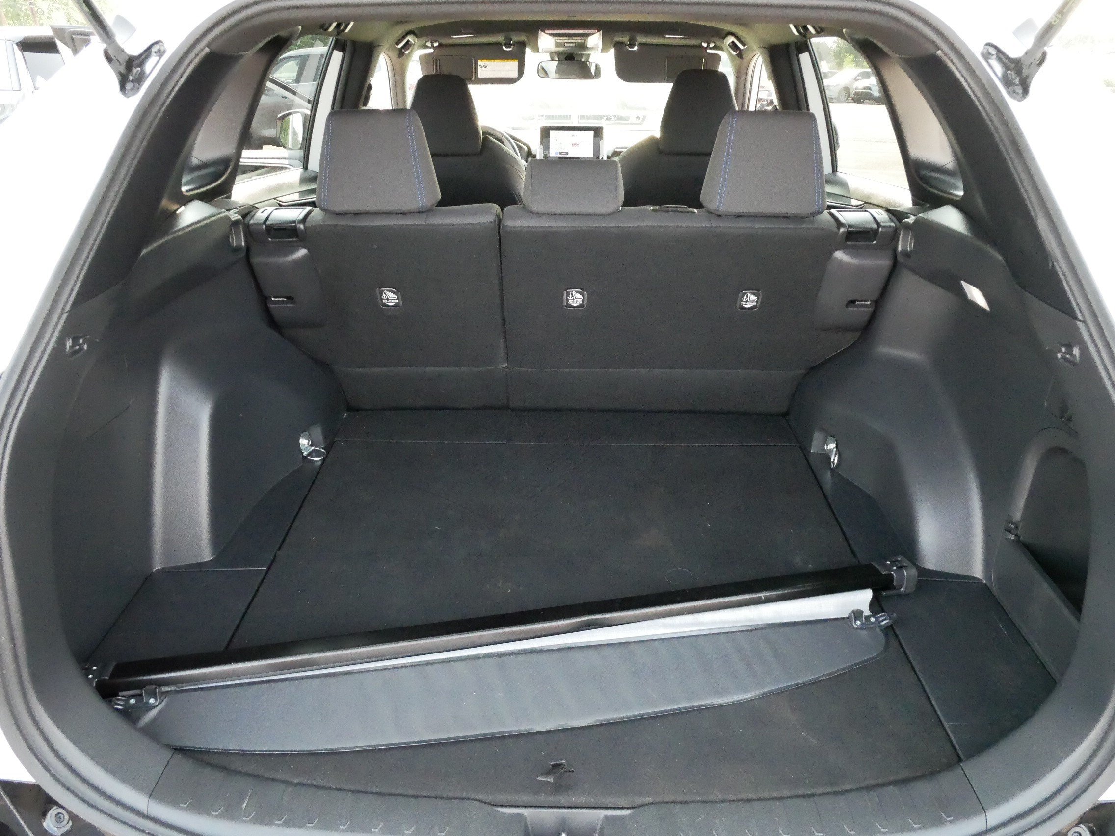 Certified 2024 Toyota RAV4 SE AWD/4WD image 18