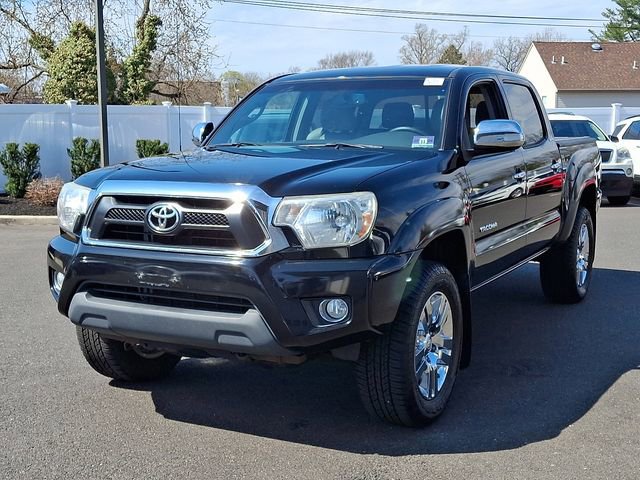 Used 2013 Toyota Tacoma 4x4 Double Cab w/ Limited Pkg image 3