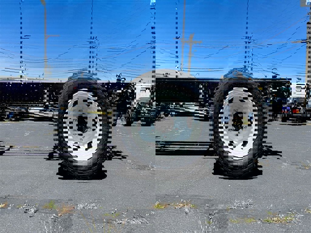 New 2024 Chevrolet Low Cab Forward 5500XD image 25