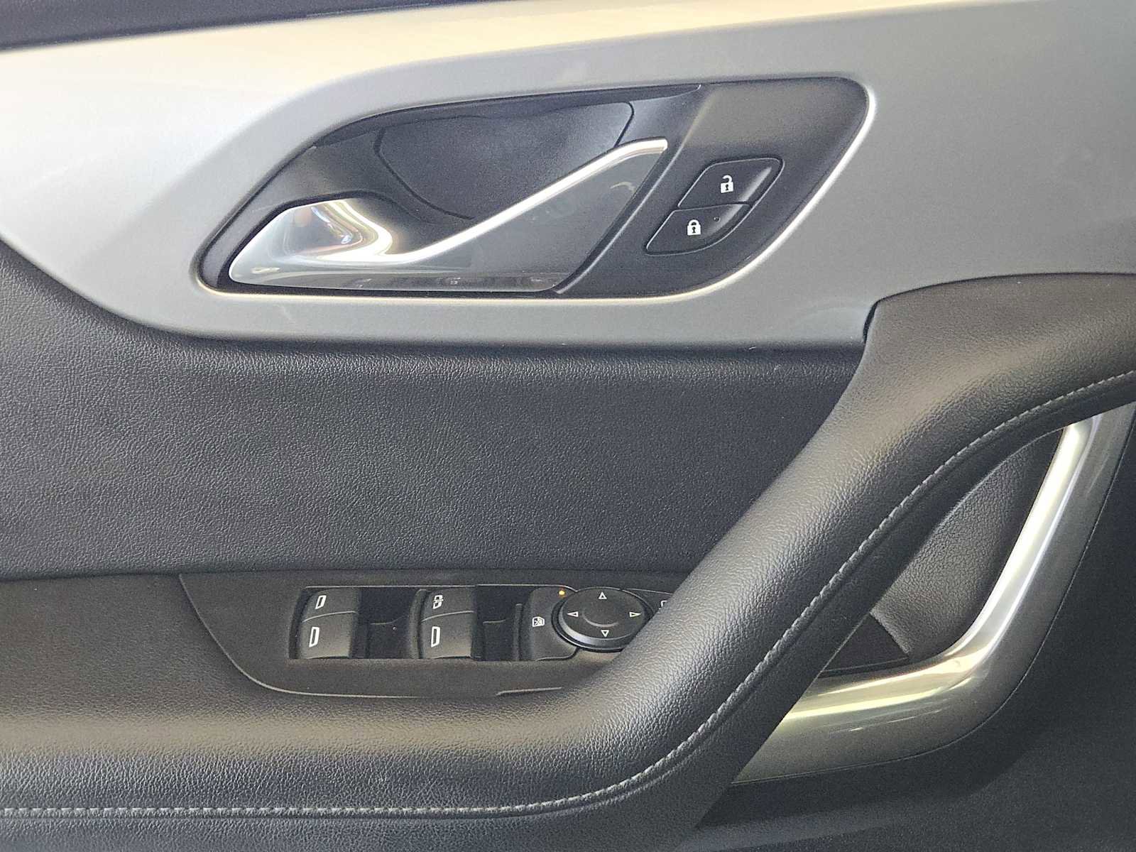 Used 2020 Chevrolet Blazer LT image 22