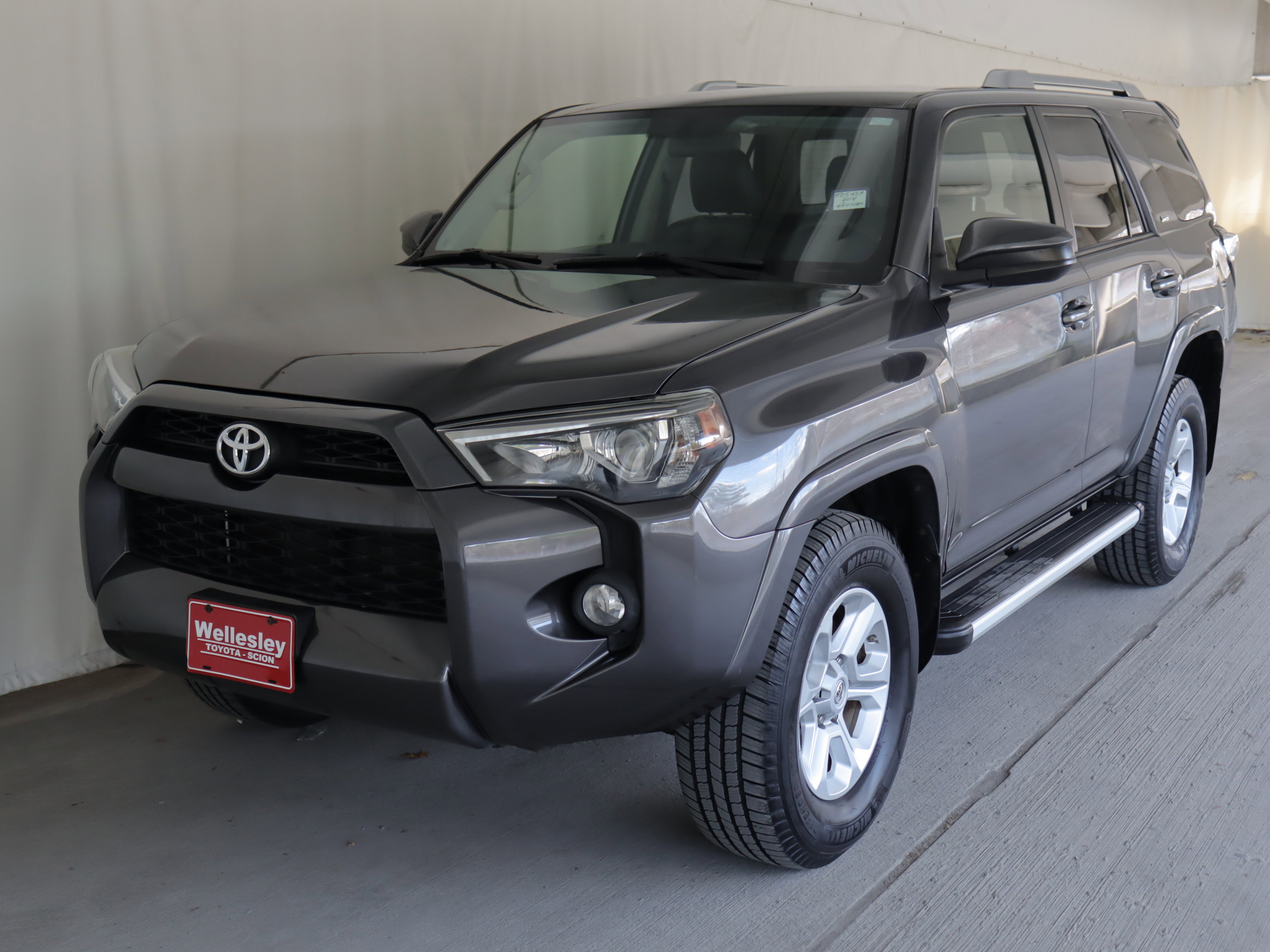 Used 2014 Toyota 4Runner SR5 image 24