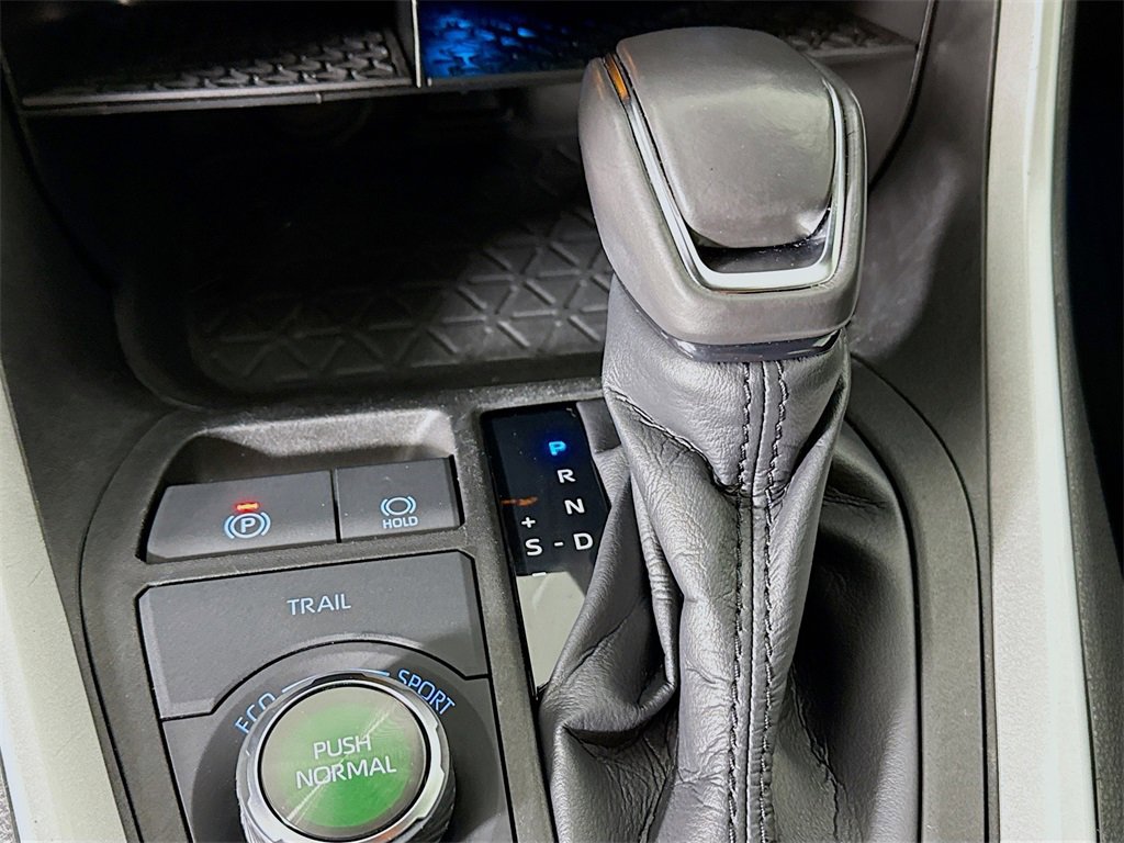 Used 2021 Toyota RAV4 XSE image 16