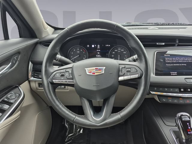 Used 2023 Cadillac XT4 Premium Luxury w/ Technology Package AWD/4WD image 13