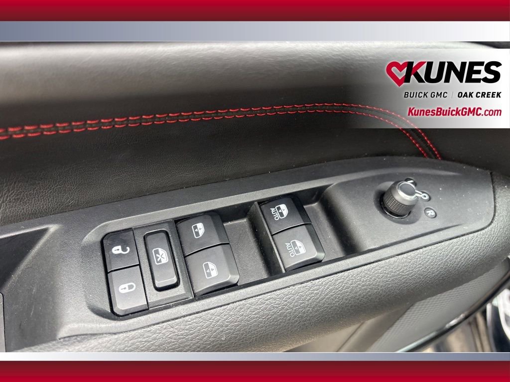 Used 2024 Jeep Compass Trailhawk image 9