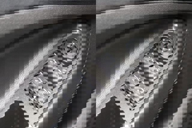 Used 2016 Ford C-MAX SE image 9