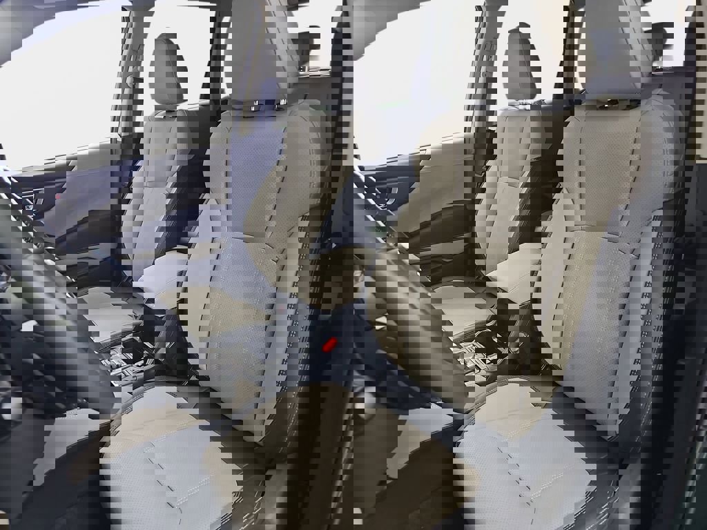 Used 2024 Subaru Forester Limited image 18