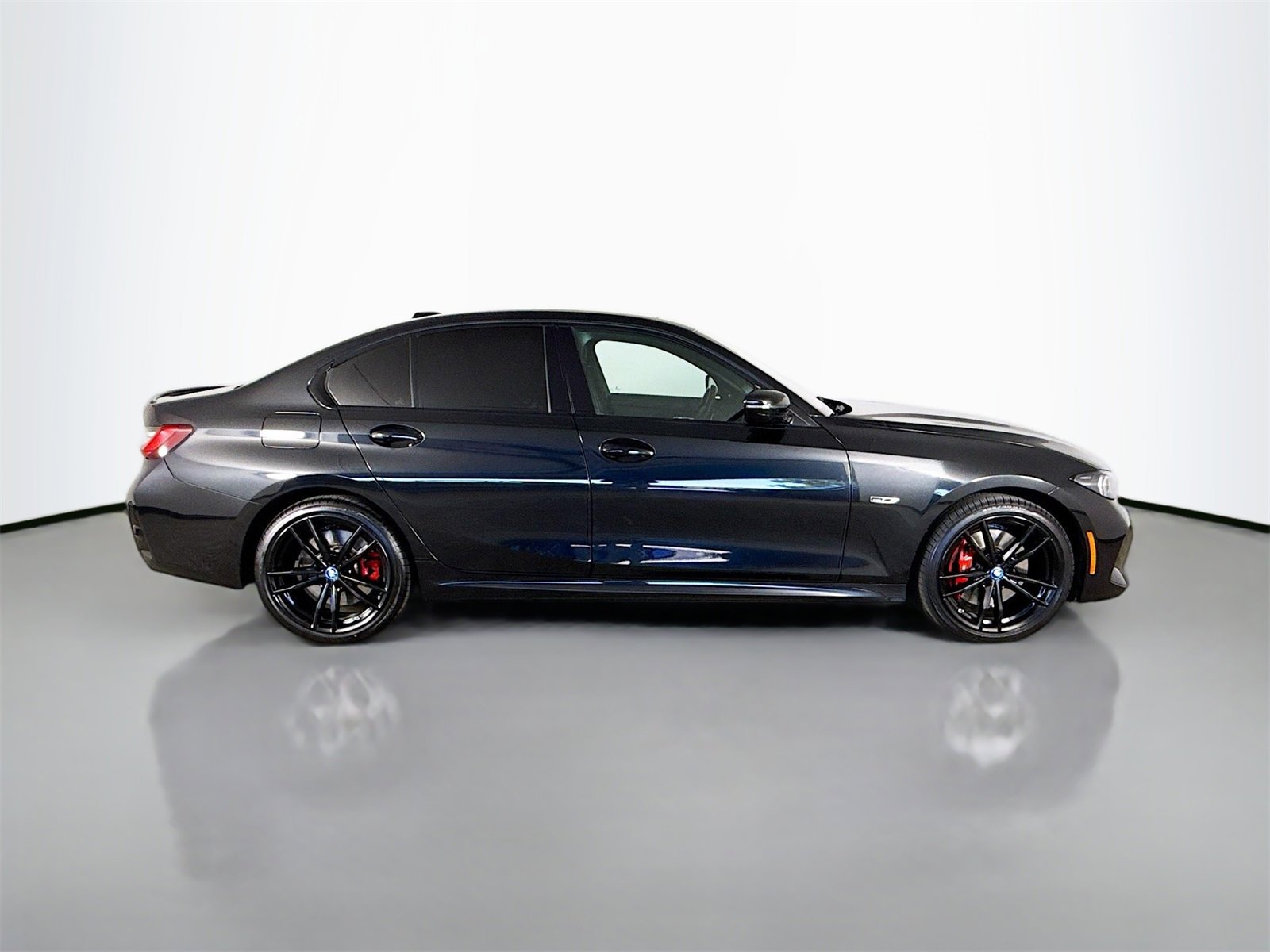 Certified 2023 BMW 330e w/ M Sport Package image 8