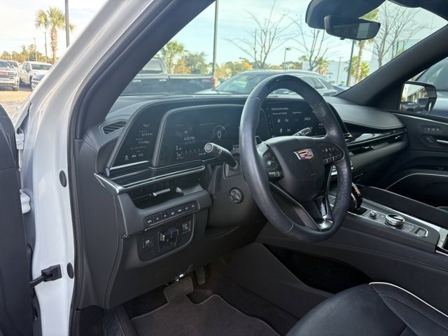 Certified 2024 Cadillac Escalade ESV Sport w/ Touring Package image 7