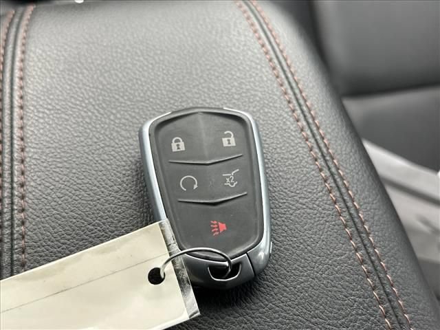 Certified 2020 Cadillac XT4 Sport w/ Enhanced Visibility Package AWD/4WD image 30