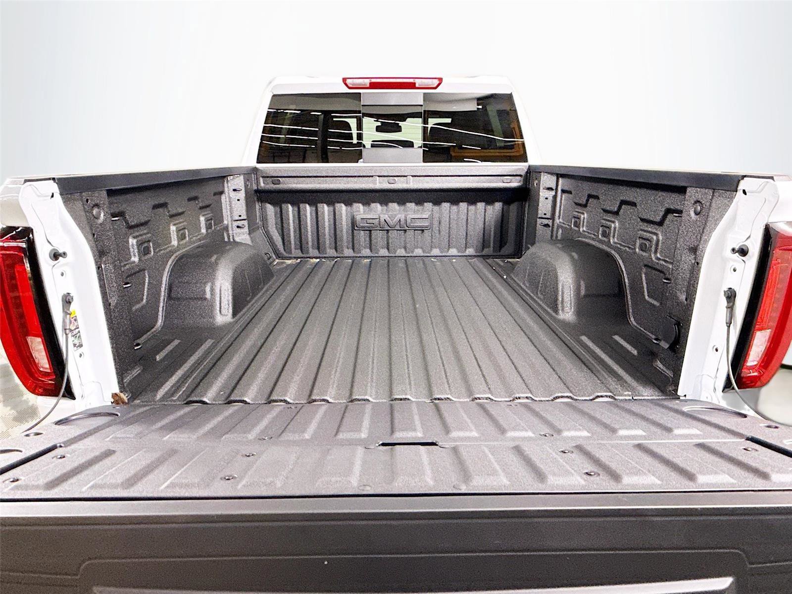 New 2026 GMC Sierra 1500 SLT w/ SLT Premium Plus Package image 22