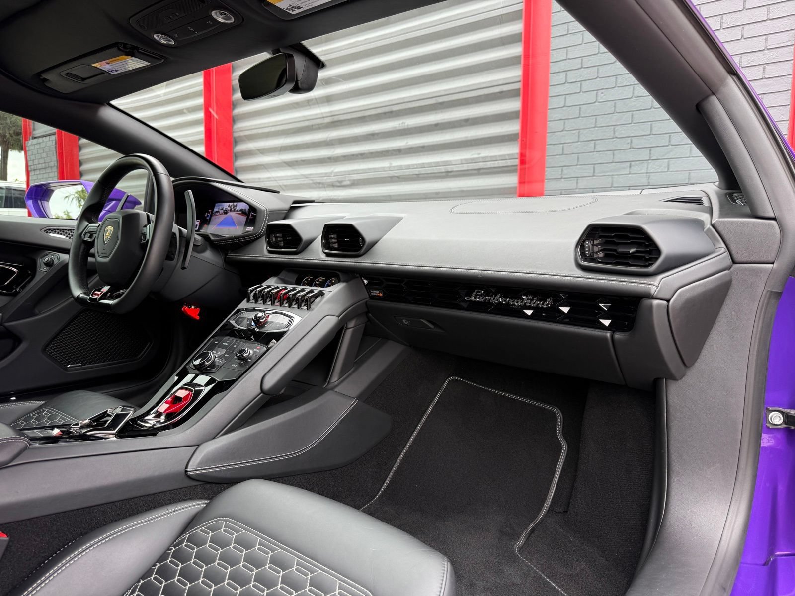 Used 2018 Lamborghini Huracan LP 580-2 RWD image 48