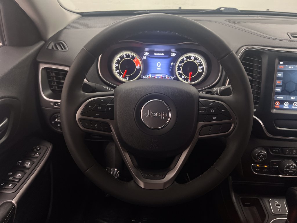 Used 2022 Jeep Cherokee Latitude Lux FWD image 15